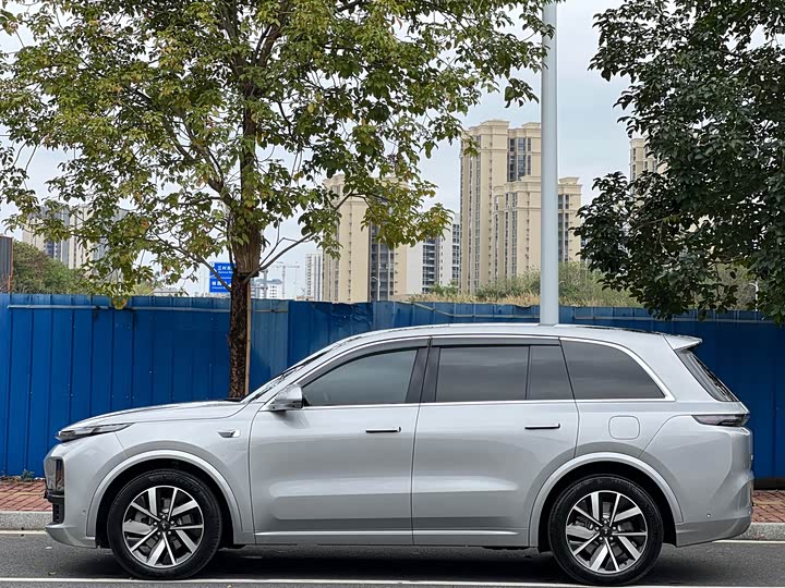 Фото 6 - LiXiang L8