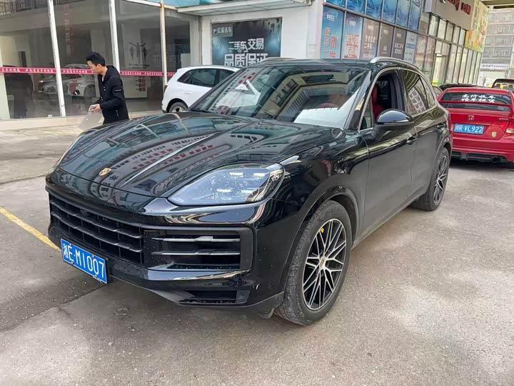 Фото 1 - Porsche Cayenne