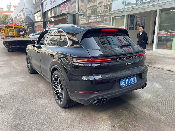 Фото 7 - Porsche Cayenne