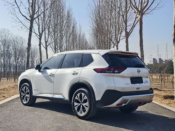 Фото 4 - Nissan X-Trail