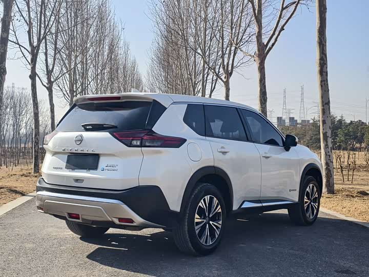 Фото 6 - Nissan X-Trail