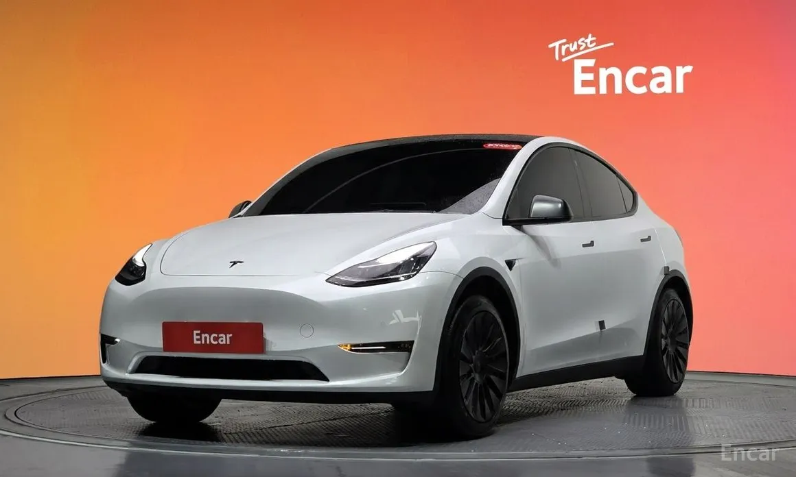 Photo 1 - Tesla Model Y
