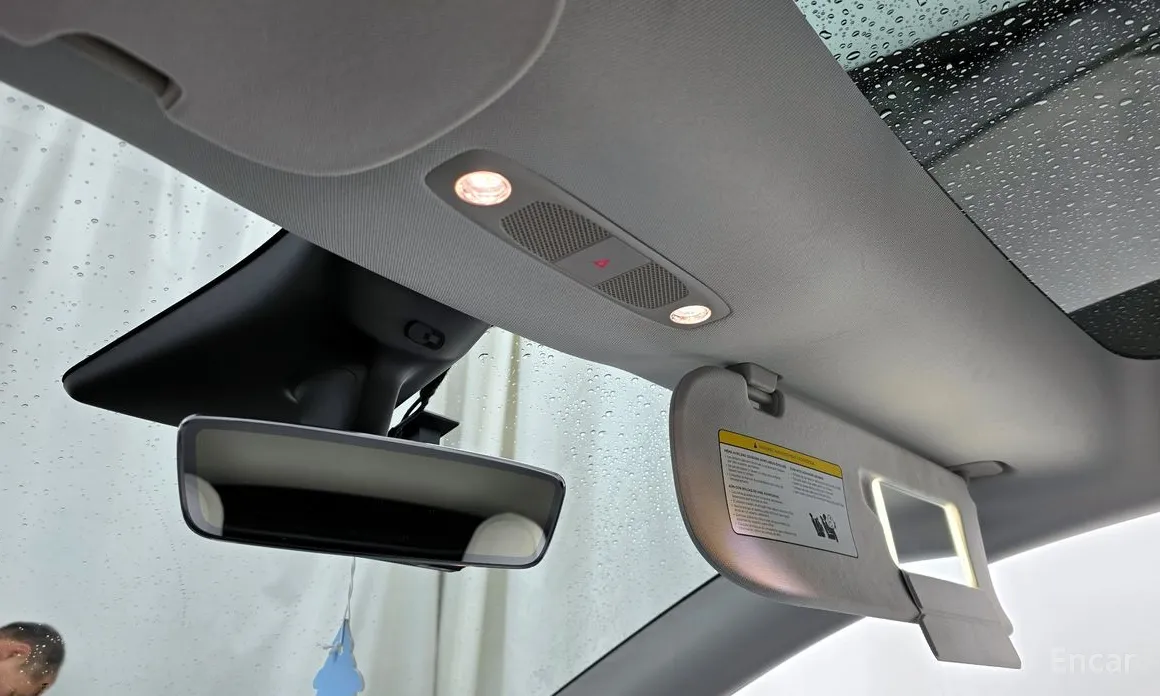 Photo 17 - Tesla Model Y