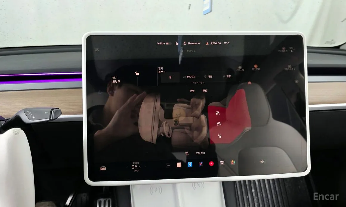 Photo 19 - Tesla Model Y