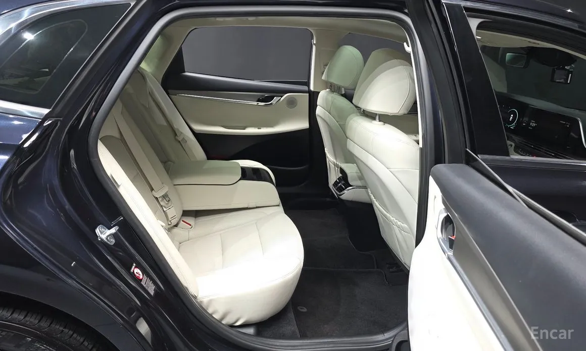 Photo 12 - Hyundai Grandeur