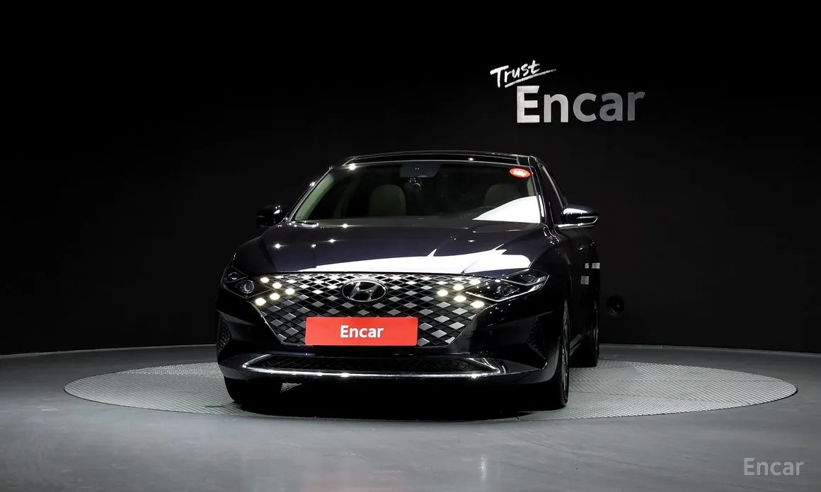 Photo 3 - Hyundai Grandeur