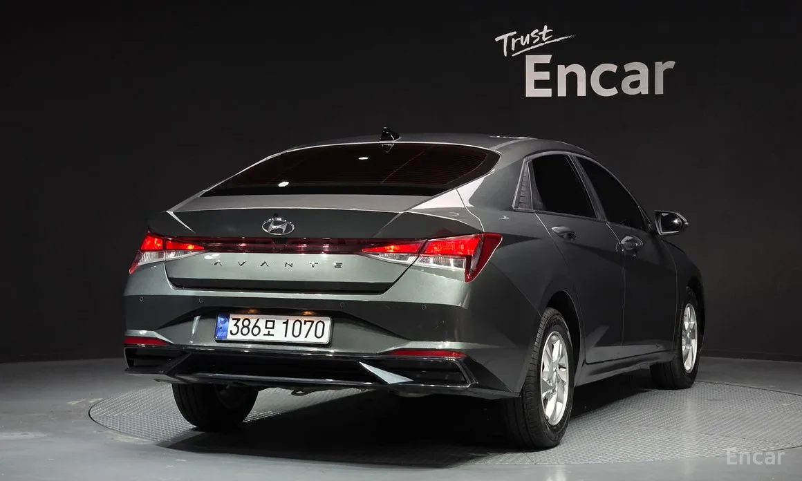 Фото 2 - Hyundai Avante