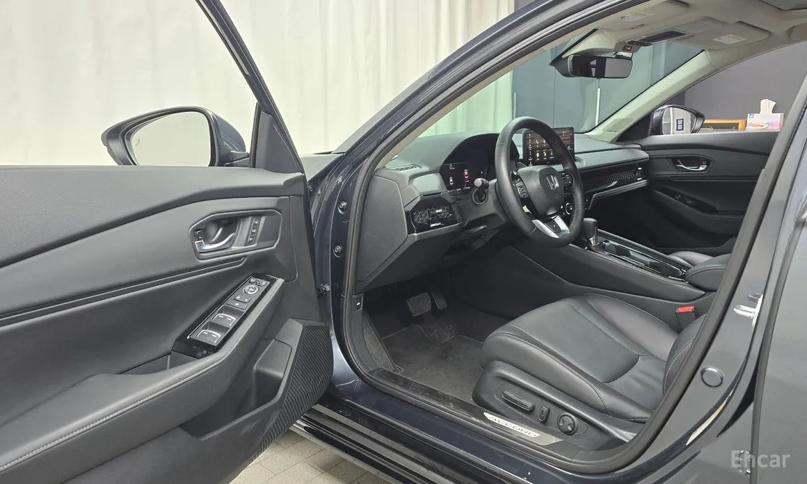 Фото 10 - Honda Accord