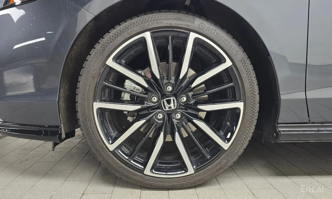 Фото 5 - Honda Accord