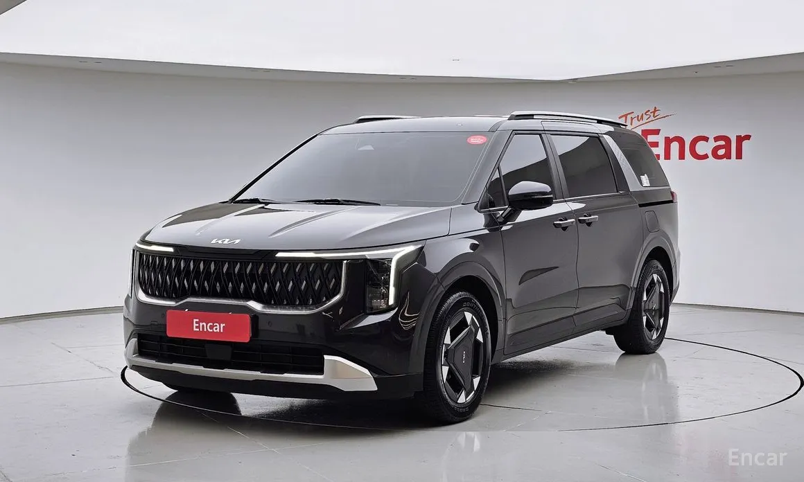 Фото 1 - Kia Carnival