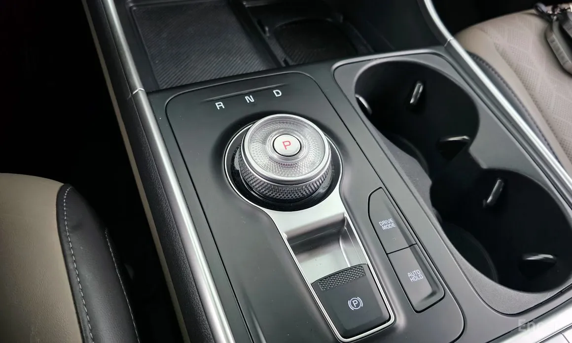 Фото 9 - Kia Carnival