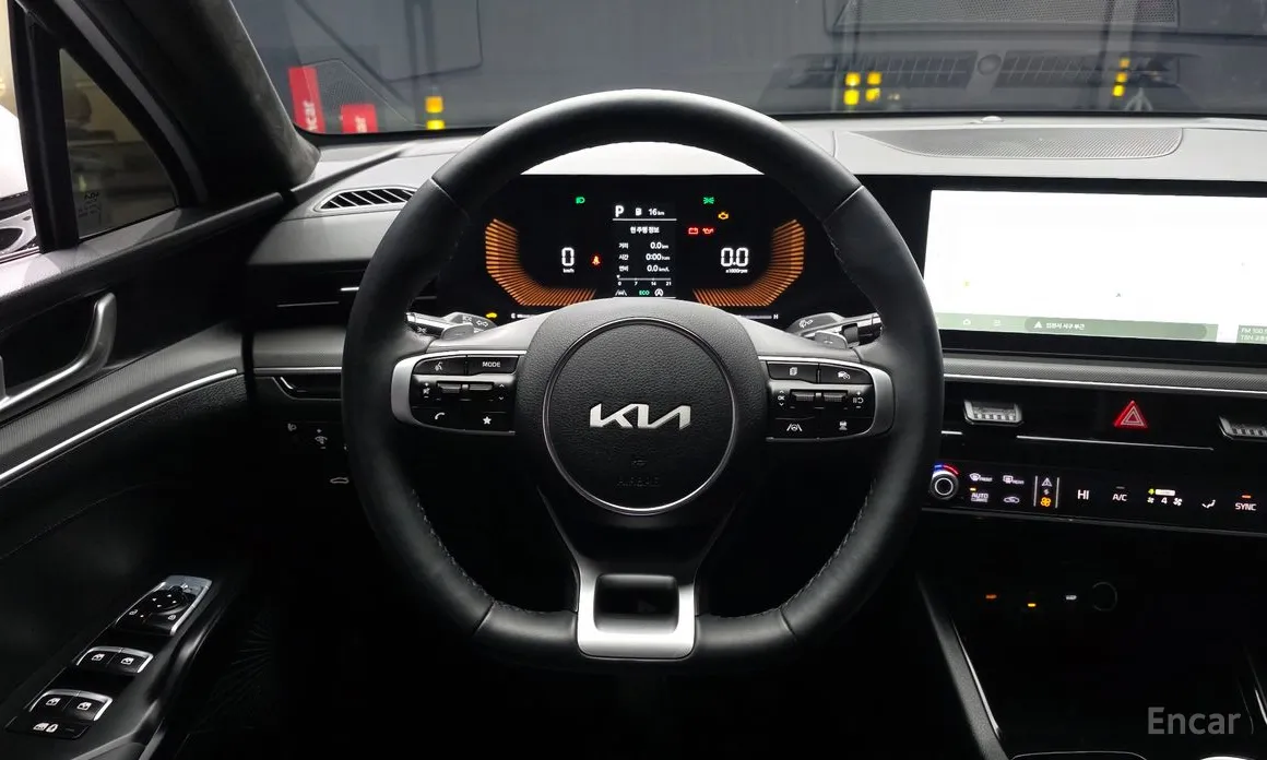 Фото 13 - Kia K5