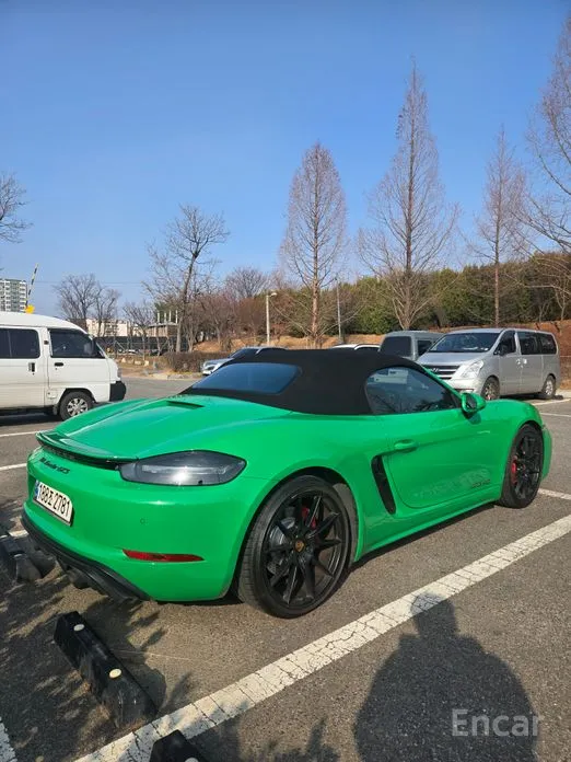 Фото 2 - Porsche 718