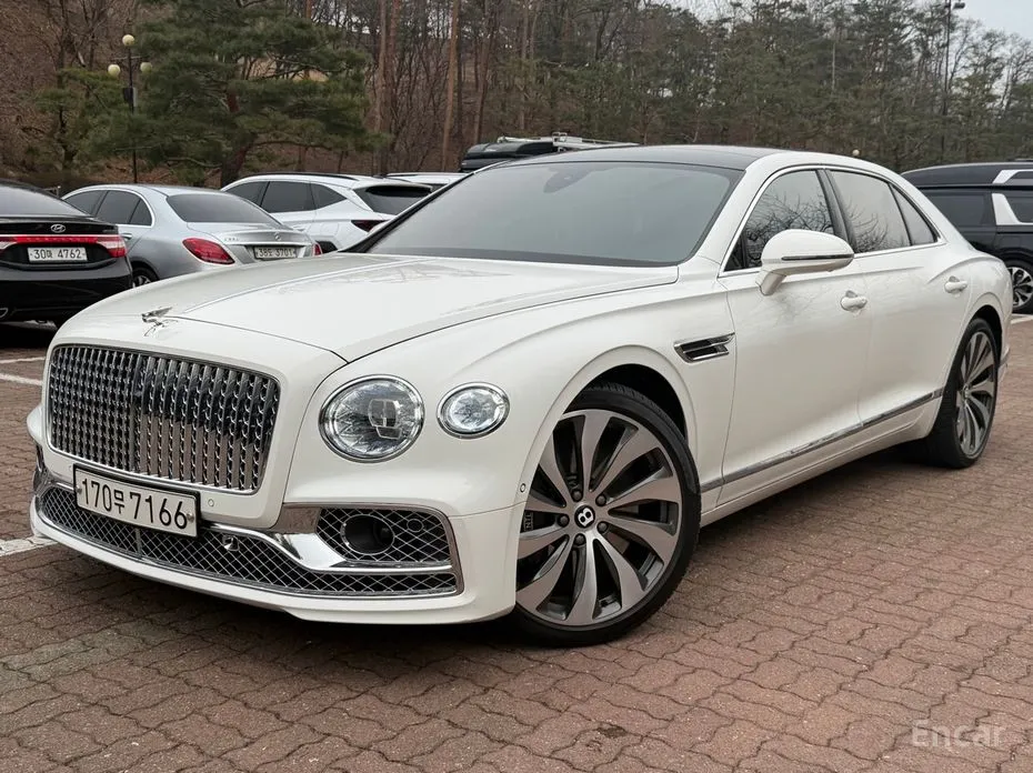 Фото 1 - Bentley Flying Spur
