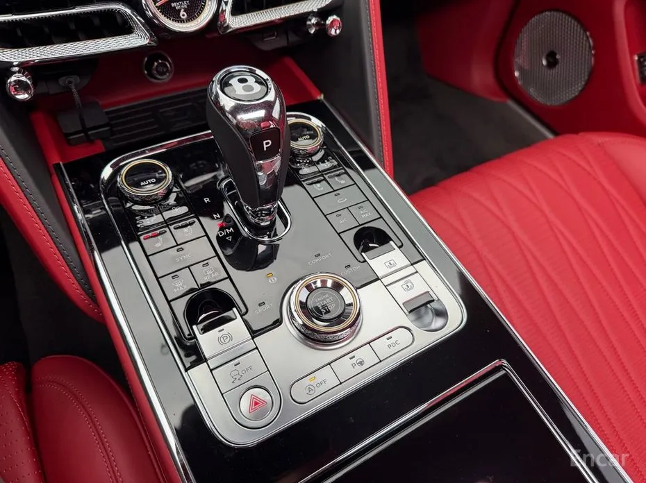 Фото 15 - Bentley Flying Spur