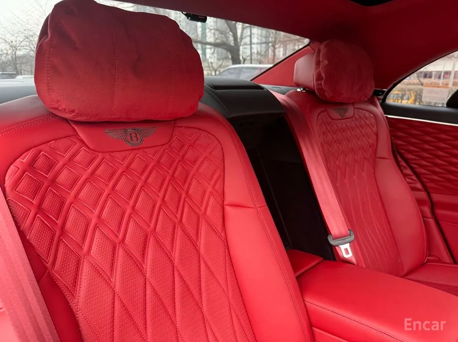 Фото 18 - Bentley Flying Spur