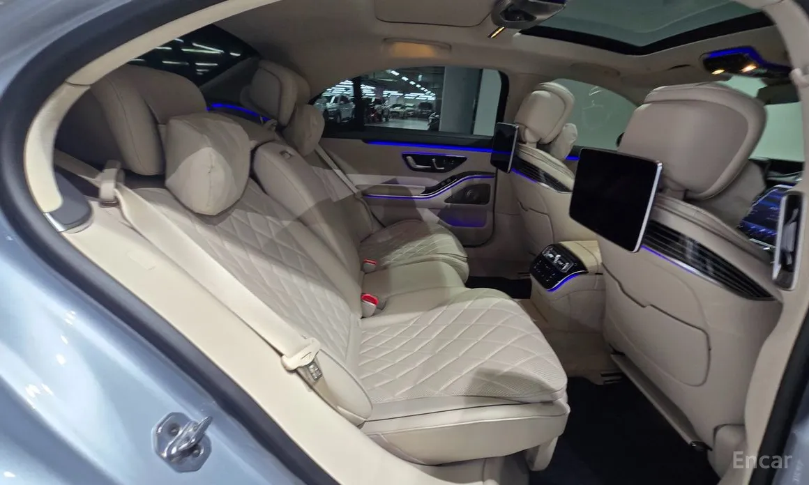 Фото 20 - Mercedes-Benz S-Class