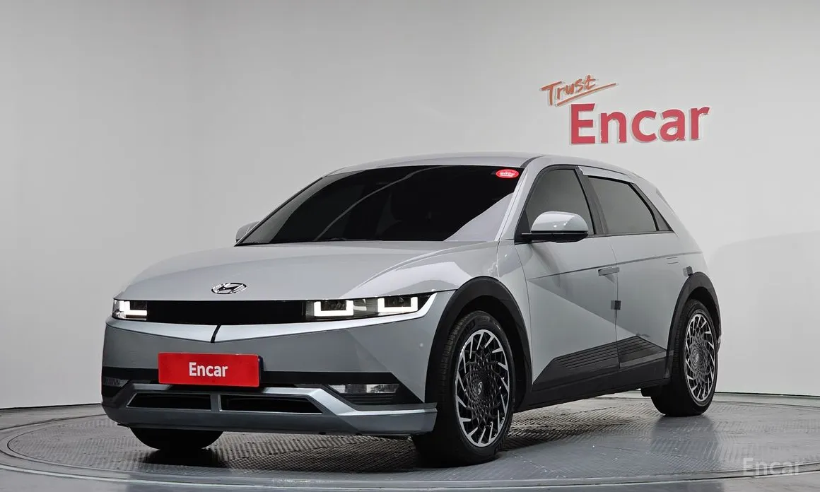 Photo 1 - Hyundai Ioniq 5