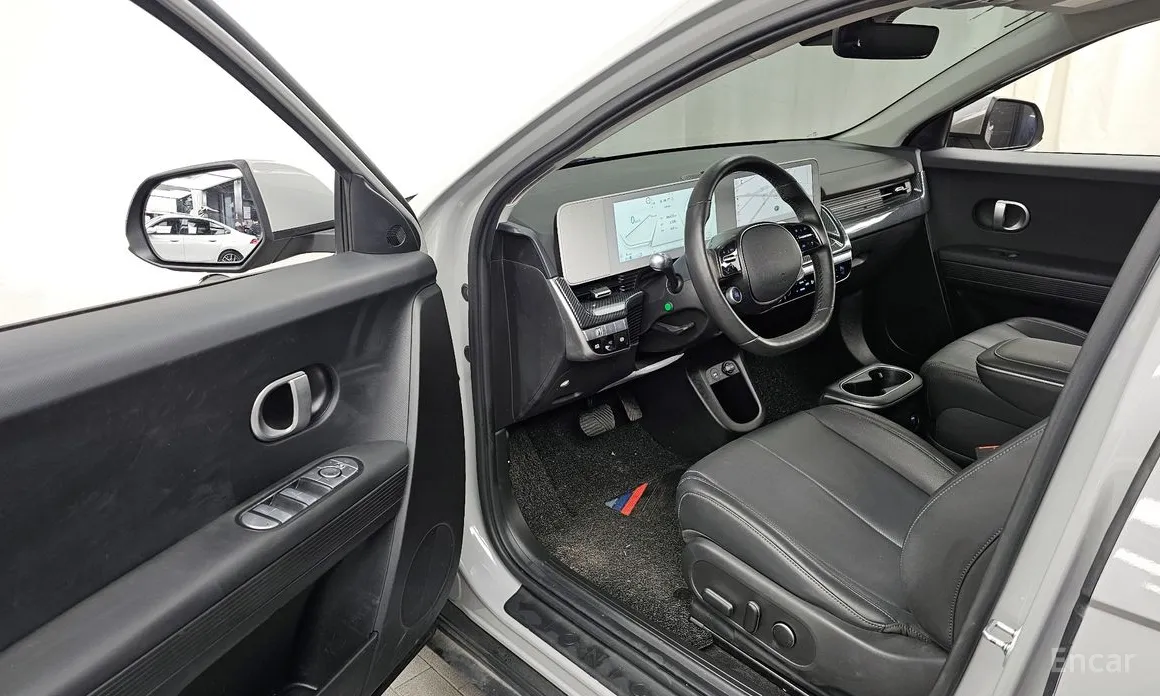 Photo 10 - Hyundai Ioniq 5