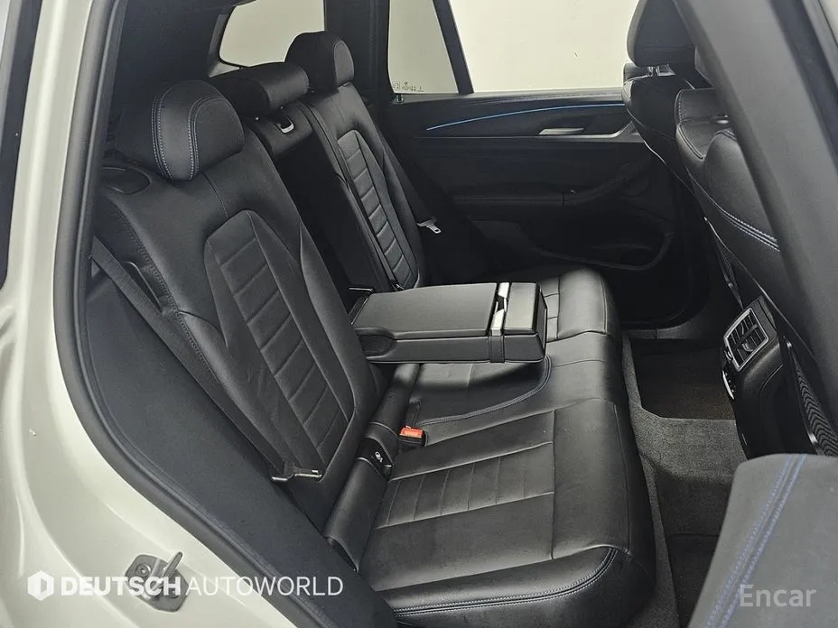 Фото 12 - BMW iX3