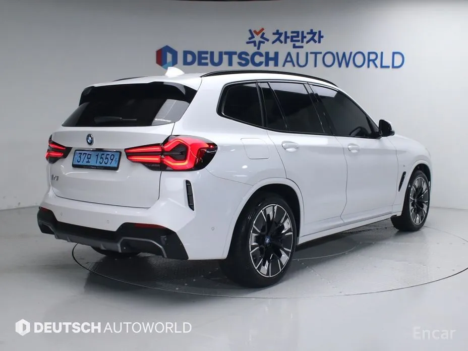 Фото 2 - BMW iX3