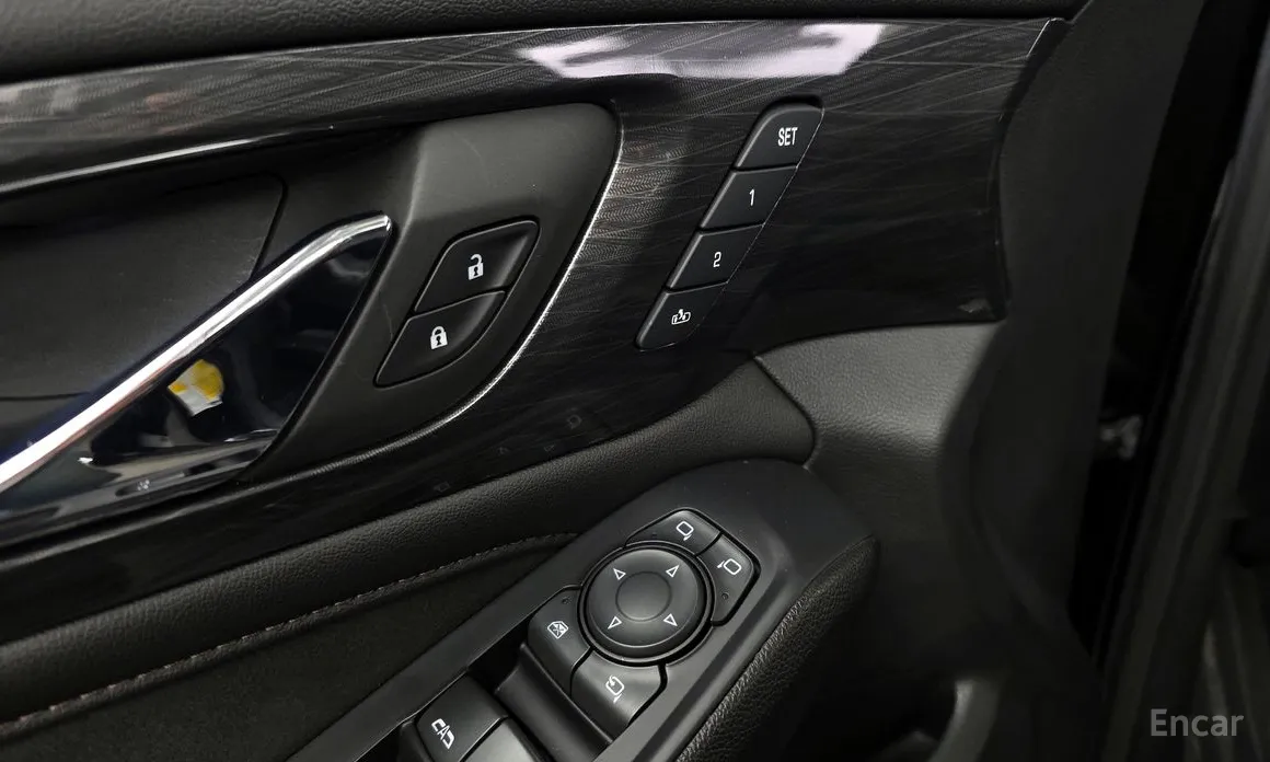 Фото 17 - Chevrolet Traverse