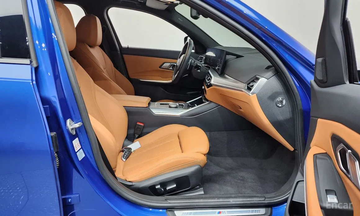 Photo 11 - BMW 3 Series