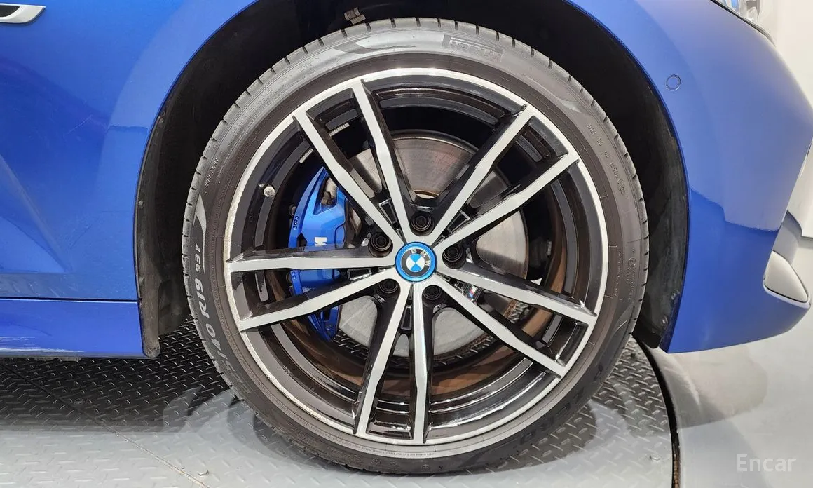 Photo 5 - BMW 3 Series