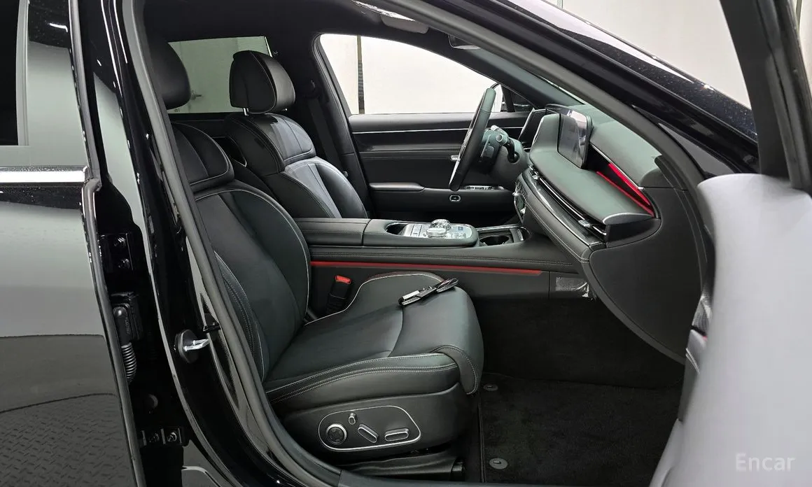 Фото 10 - Genesis G90