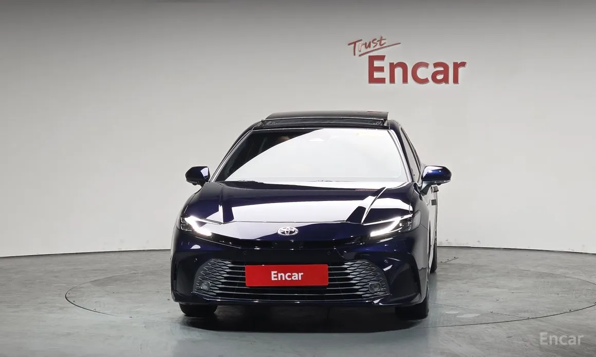 Фото 3 - Toyota Camry