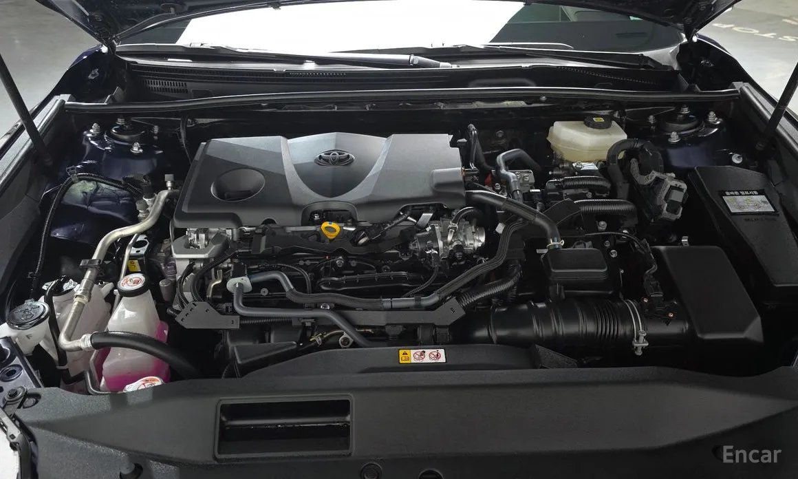 Фото 6 - Toyota Camry