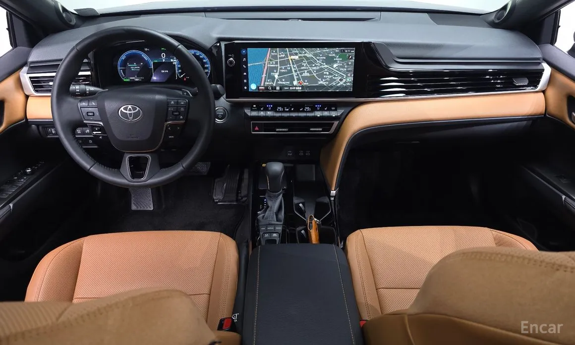 Фото 7 - Toyota Camry