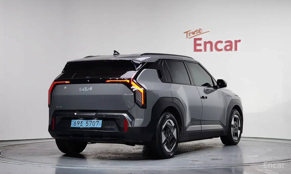 Фото 2 - Kia EV3