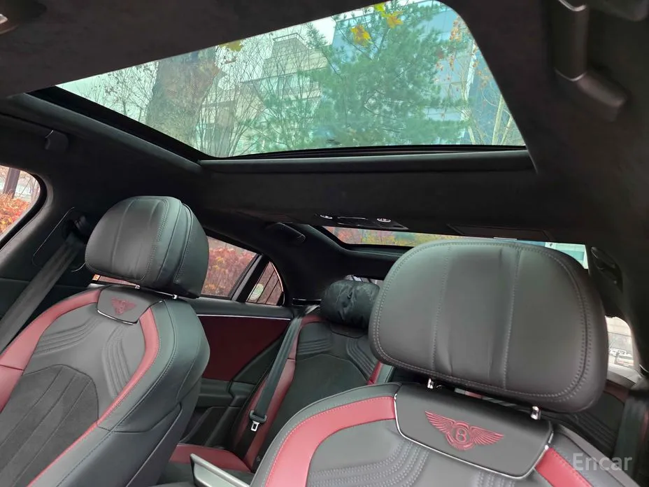 Фото 19 - Bentley Flying Spur