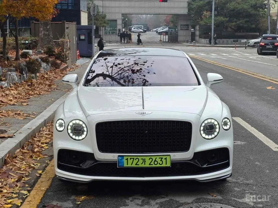 Фото 2 - Bentley Flying Spur