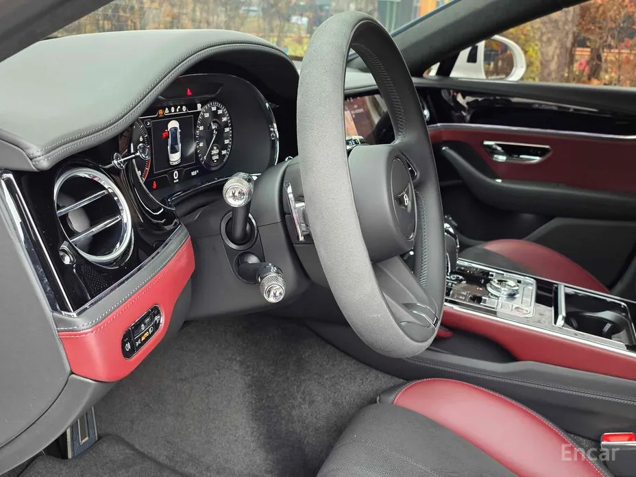 Фото 8 - Bentley Flying Spur