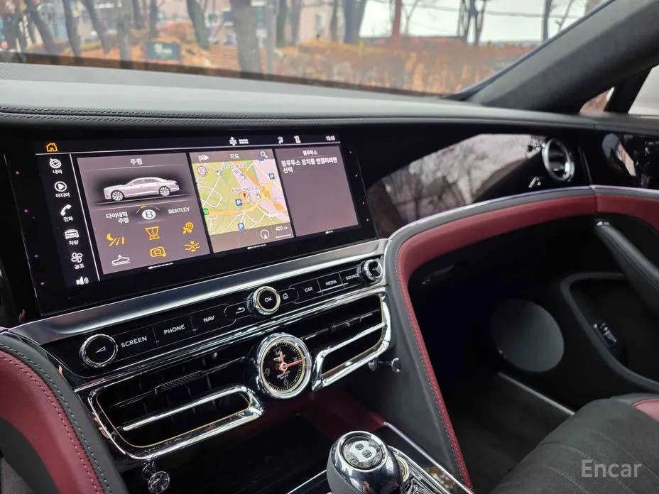 Фото 9 - Bentley Flying Spur