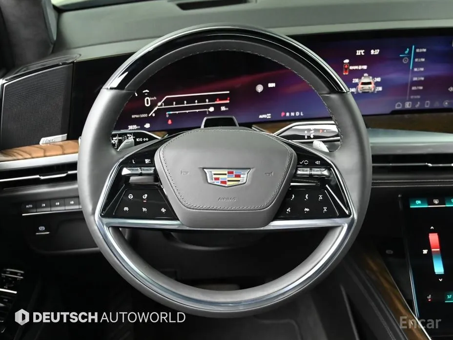 Фото 13 - Cadillac Escalade