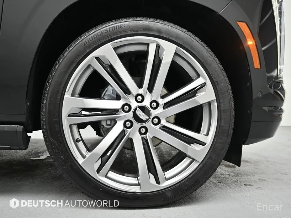 Фото 5 - Cadillac Escalade