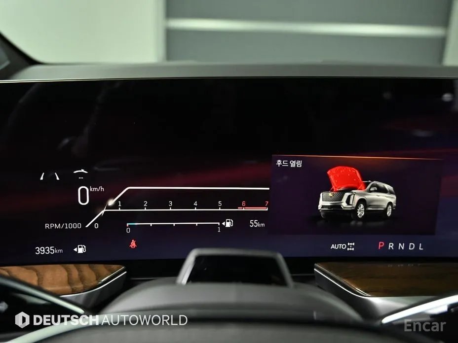 Фото 8 - Cadillac Escalade