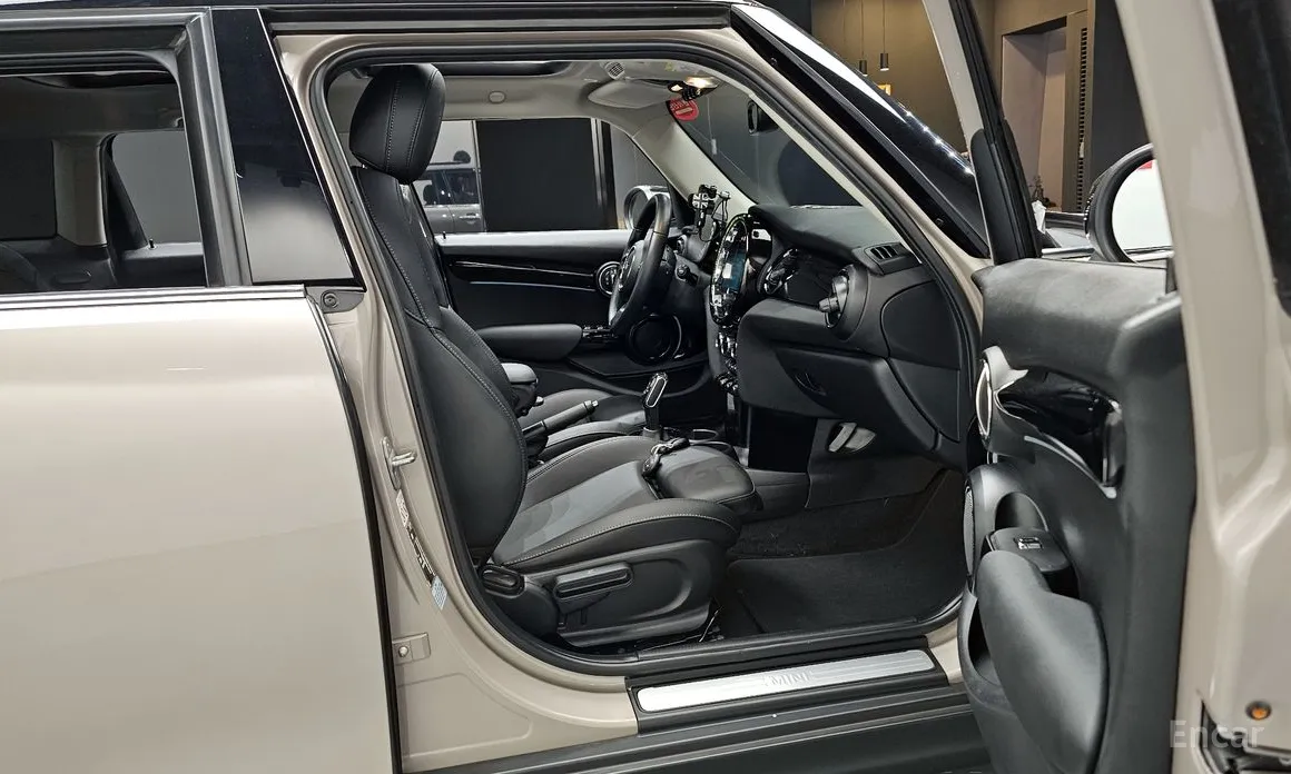 Фото 12 - Mini Cooper