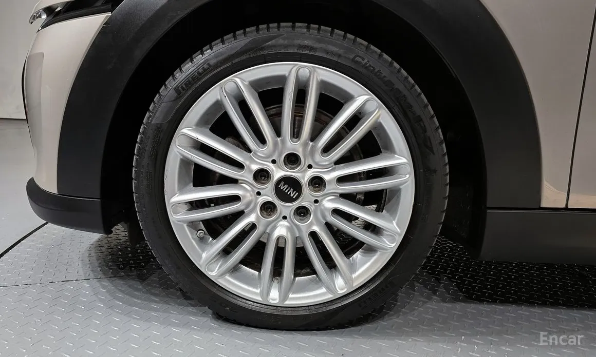 Фото 5 - Mini Cooper