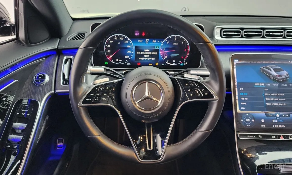 Фото 13 - Mercedes-Benz S-Class