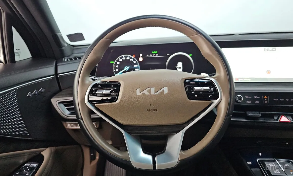 Фото 14 - Kia K8