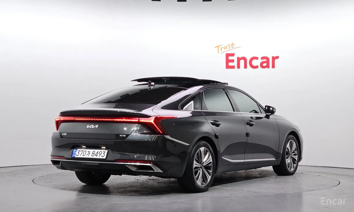 Фото 2 - Kia K8