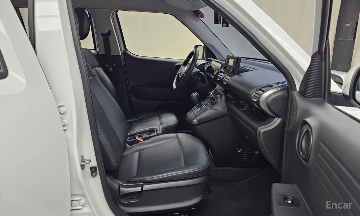 Фото 11 - Hyundai Casper