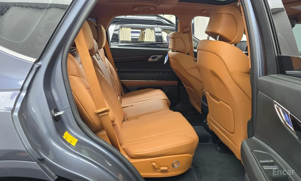 Фото 12 - Genesis GV80