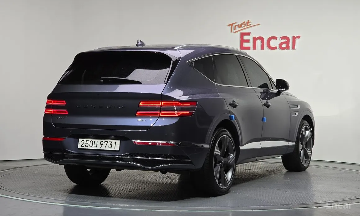 Фото 2 - Genesis GV80