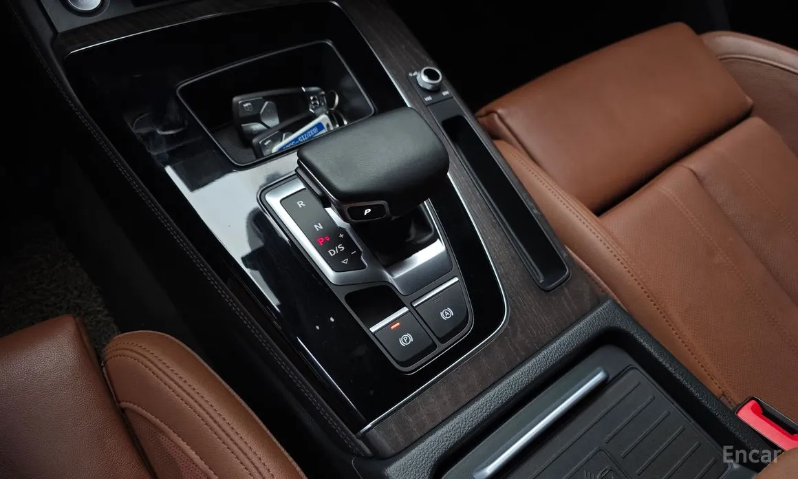 Фото 9 - Audi Q5