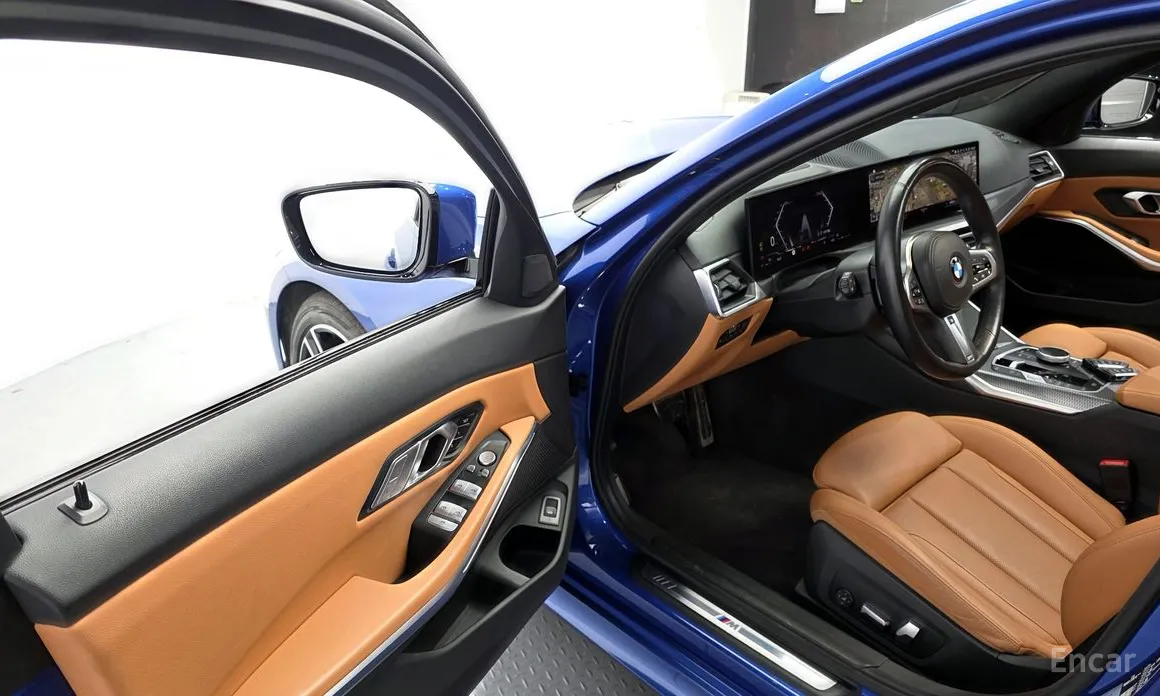 Photo 11 - BMW 3 Series